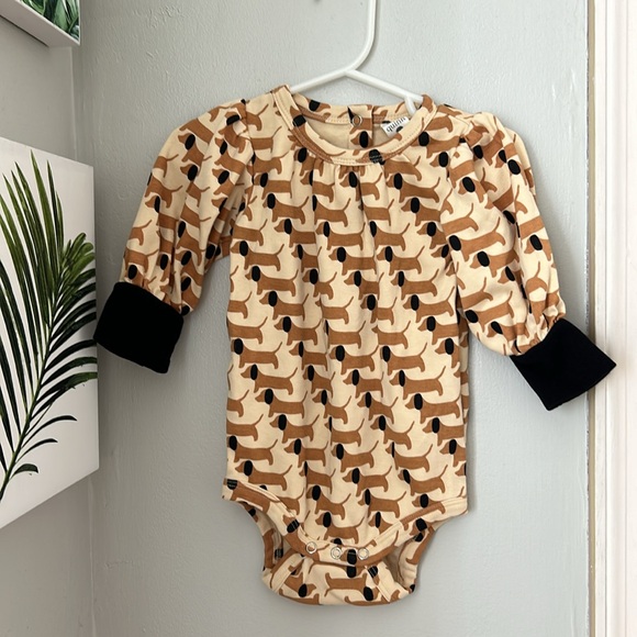 Kate Quinn 70s Puppies long sleeve onesie - Picture 2 of 6